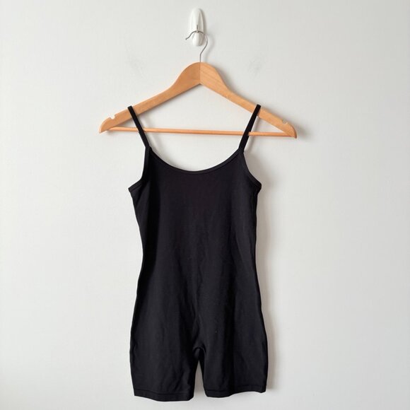 Aritzia TnAction TnaBUTTER Romper Black Size XS - Picture 5 of 7